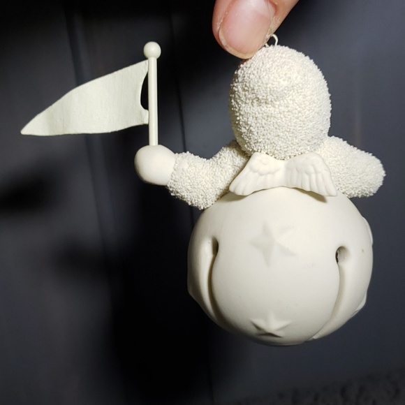 Dept 56 Snowbabies "Celebrate Jinglebaby" ornament - Picture 4 of 4